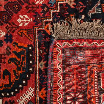 MATTA, old möjligen Kashgai, 250 x 175 cm.