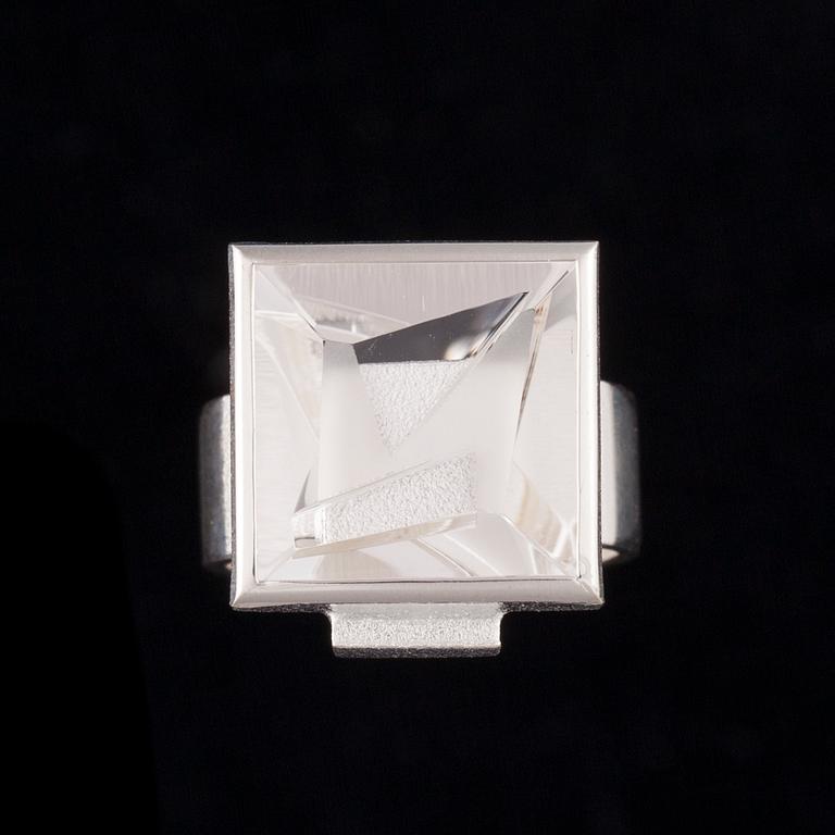 RING, Contempo, sterling silver, bergskristall, Björn Weckström Lapponia 2008. Vikt 13 g.