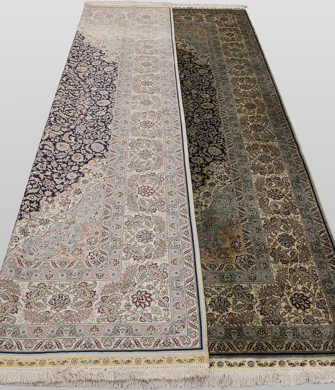 Rug, Oriental silk, 275 x 185 cm.