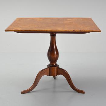 A table from the first half of the 20th century.