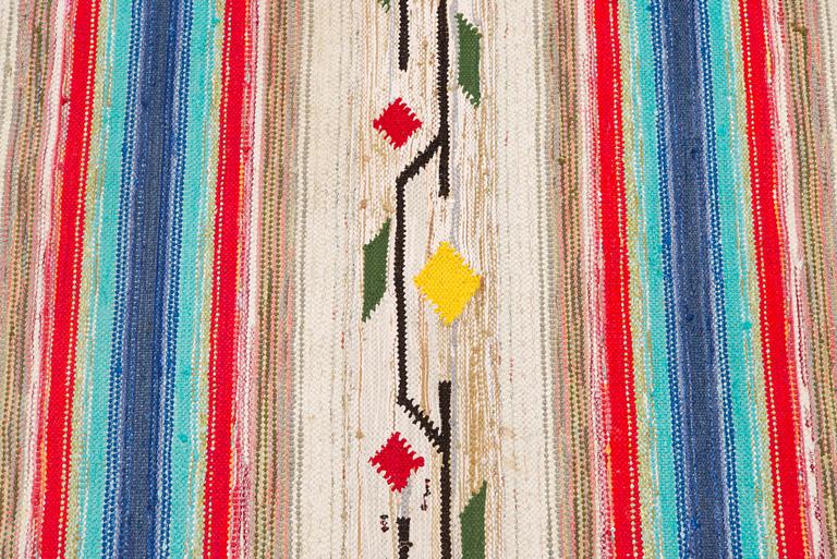 Räsymatto, 1900-luvun puoliväli. Noin 270 x 180 cm.