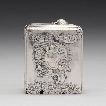 An English 18th century George II silver tea-caddy, mark of Christian Hillan, London 1738.