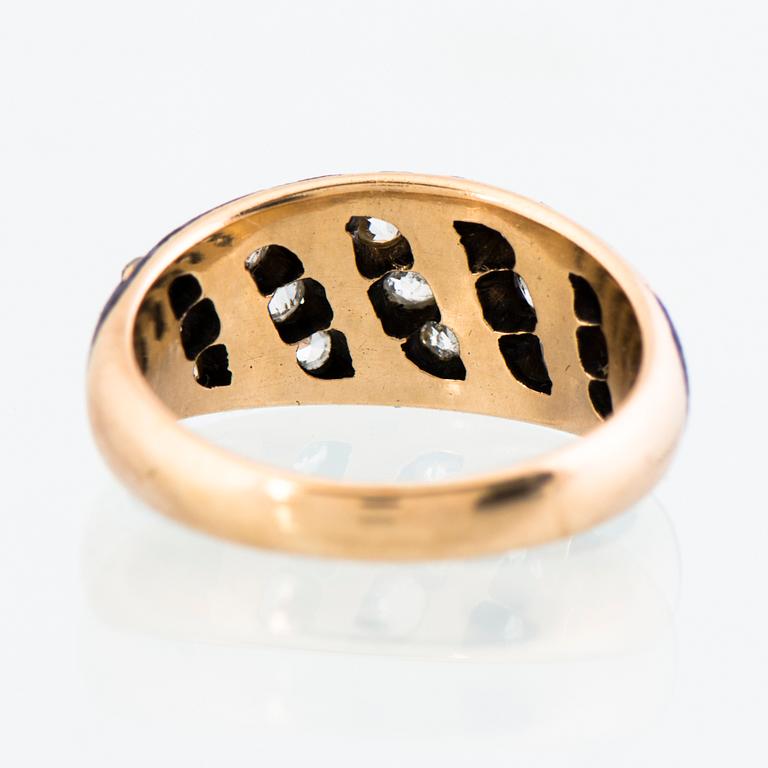 RING, gammalslipade diamanter, emalj, 18K guld. England, ca 1860-tal.