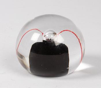 BREVPRESS, glas. Bertil Vallien Kosta Boda.