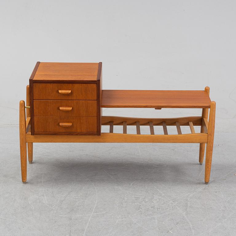 Arne Wahl Iversen, a 1950/60s oak and teak shelf with drawers "Spectum", IKEA.