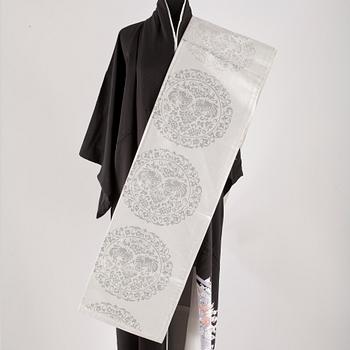 KIMONO OCH JACKA, 4 delar, siden, 1900-tal.