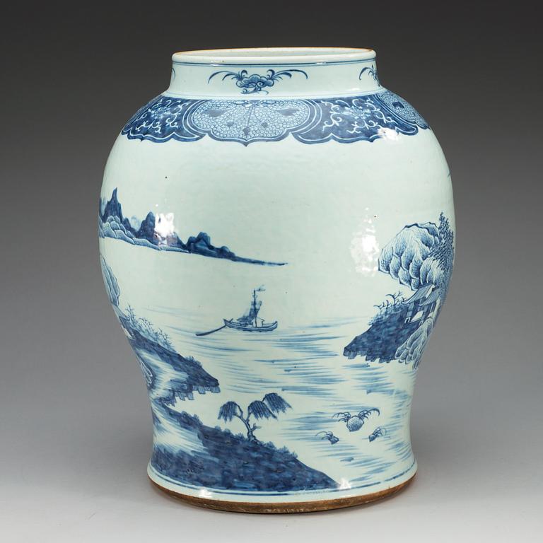 A large blue and white jar, Qing dynasty, Jiaqing (1796-1820).