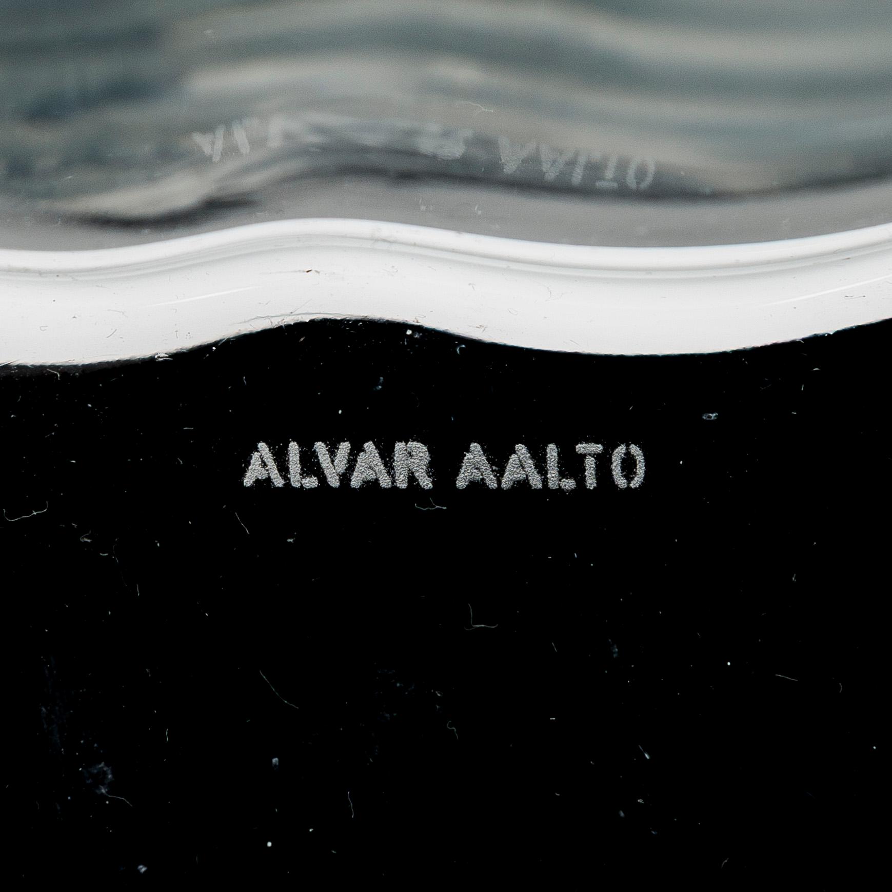 Alvar Aalto, glasskulptur, "Aalto-blomman", 4 delar, signerade Alvar Aalto och Alvar Aalto Iittala 99/1991.