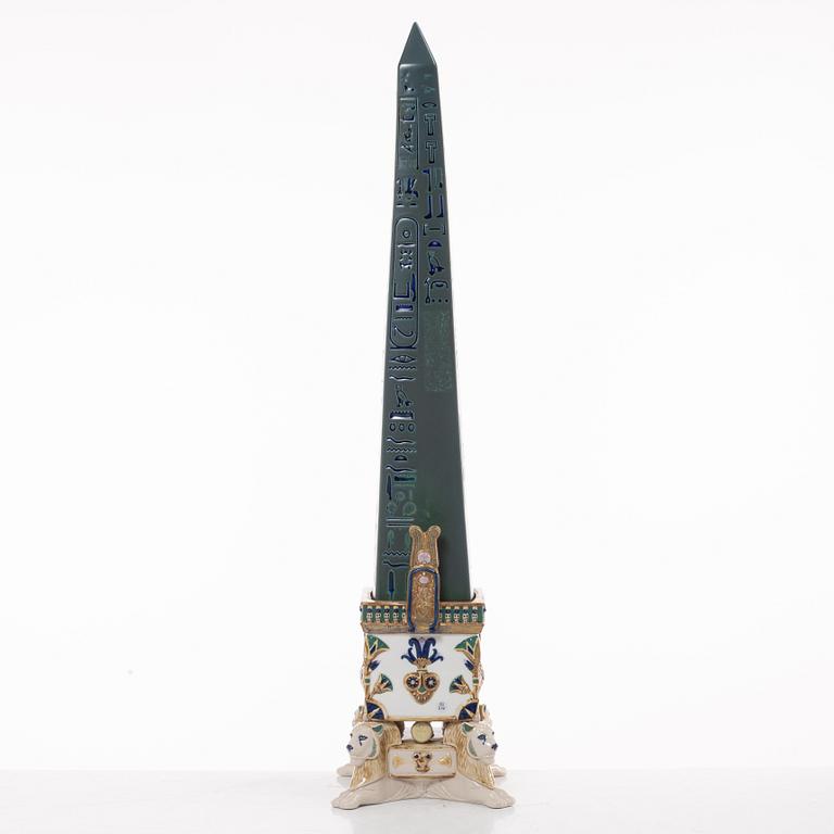 Lladró, figurine, "Thotmes I obelisk (green)", Spain.