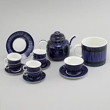 ULLA PROCOPÉ, 12+1 delar porslin, "Valencia", Arabia, Finland. 1900-talets andra hälft.