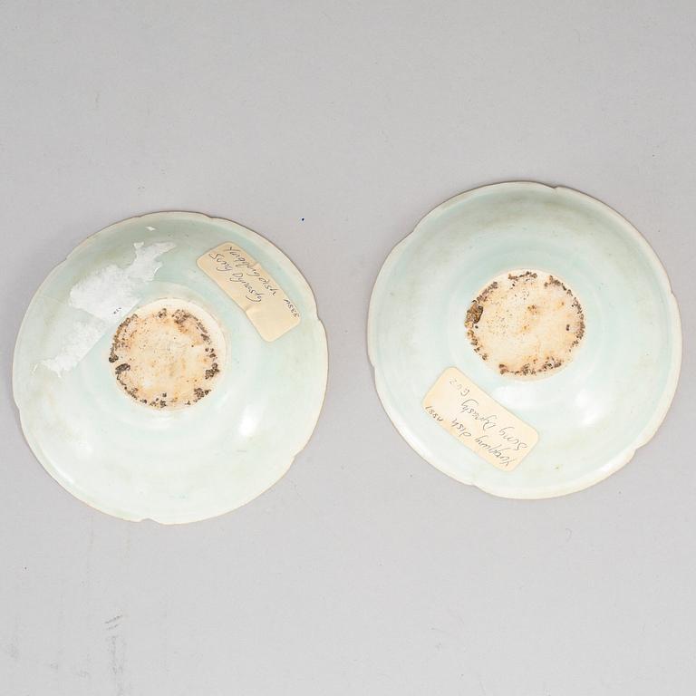 Two celadon glazed dishes, Song/Yuan Dynasty.