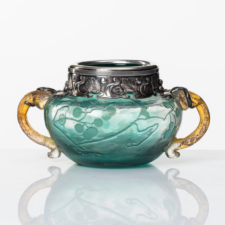 Emile Gallé, an Art Nouveau glass bowl, Nancy, France, with silver mounts by Ovchinnikov, Moscow.