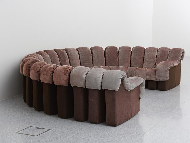 Ueli Berger, Eleanora Peduzzi-Riva och Heinz Ulrich, a "DS-600" "Non-Stop" sofa for De Sede, Switzerland, 1970's.