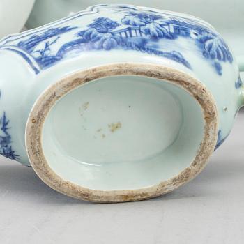 Three blue and white export porcelain service objects, Qing dynasty, Qianlong (1736-95) and a dish, late 19th century.