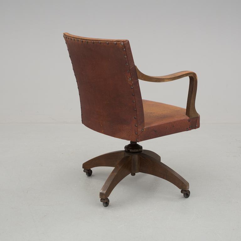 SKRIVBORDSSTOL, 1920-tal.