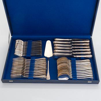 Ruokailuvälineet, 49 osaa, "Gammal Fransk", hopeaa (830), GAB 2004-2005.