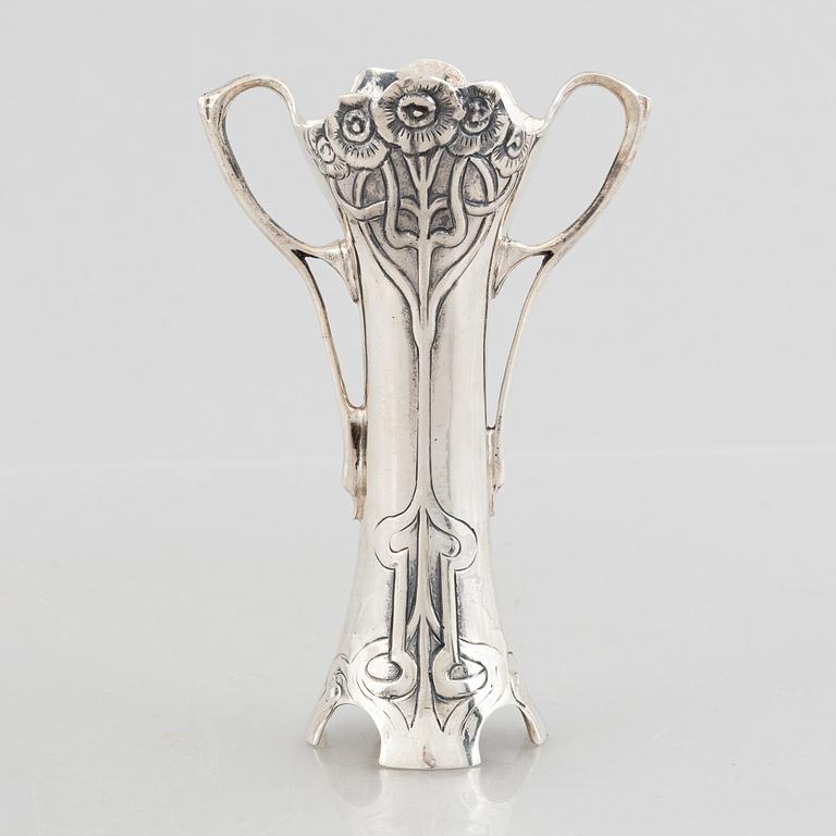 A sterling silver Art Nouveau-style vase, 20th Century.
