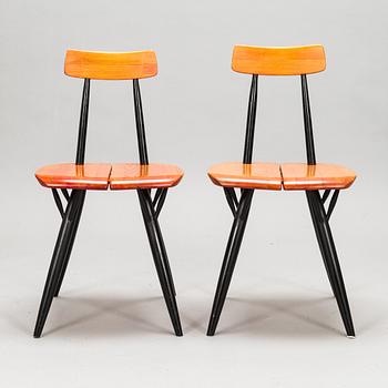 Ilmari Tapiovaara, a pair of 1970's 'Pirkka' chairs for Laukaan Puu.