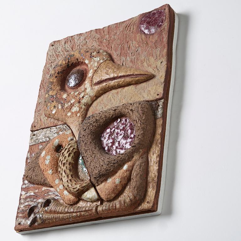 Tyra Lundgren, relief "Fågelunge med röd sol", egen ateljé, 1960-tal.