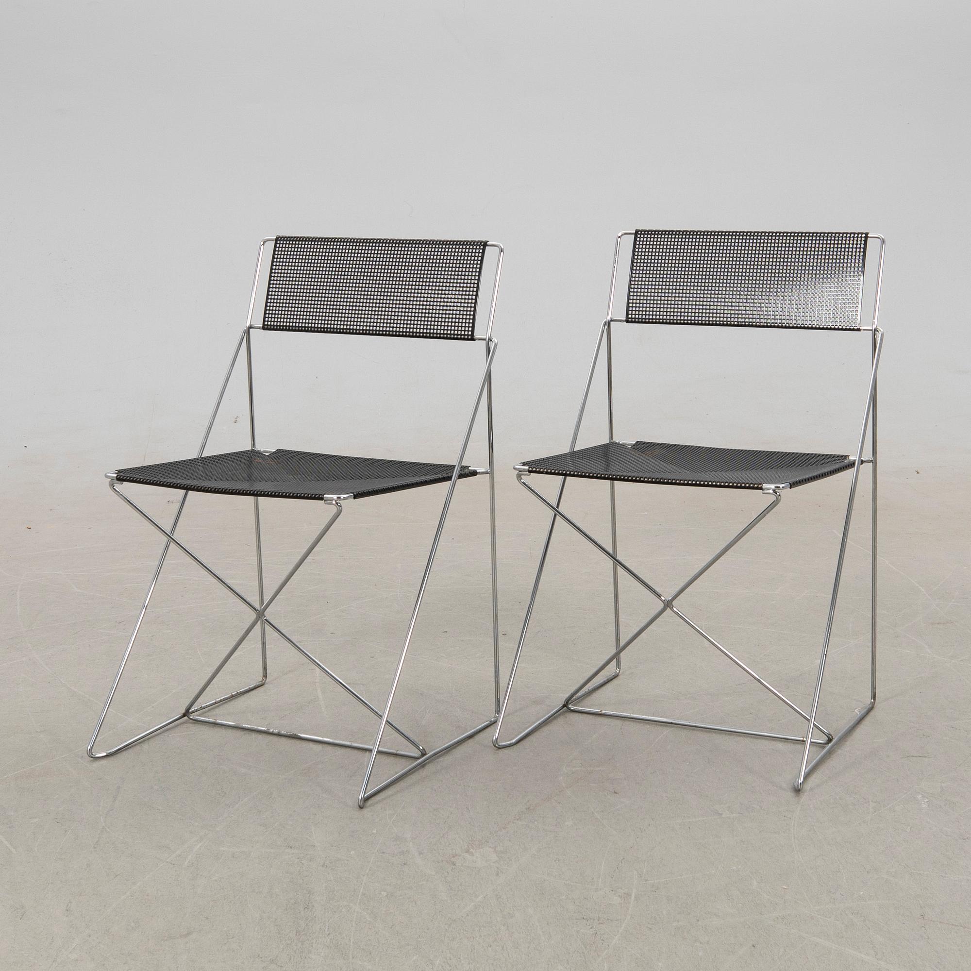 Niels Jørgen Haugesen, chairs, 1 pair, "X-Line", Hybodan, Denmark.
