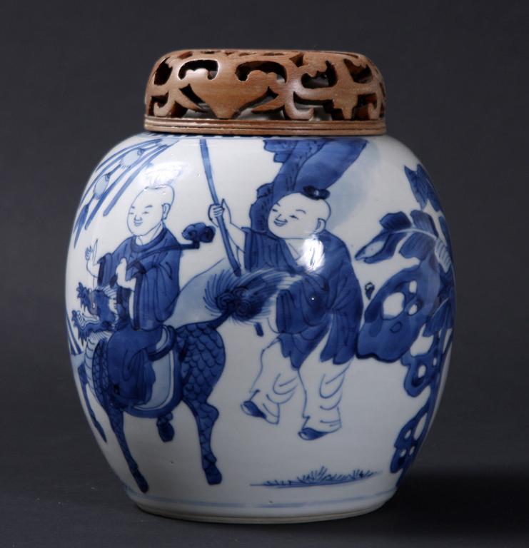 BOJAN med LOCK, porslin, Kina, sen Qing.