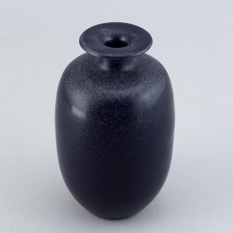 Erich & Ingrid Triller, a stoneware vase from Tobo, signed.