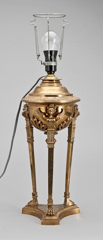 BORDSLAMPA, empire, mässing, Gusums bruk, 1800-talets första hälft.