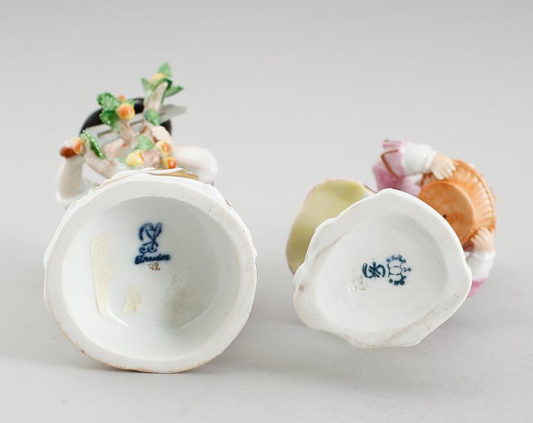 FIGURER, 2 st, porslin, Dresden och Sitzendorf, 1900-talets mitt.