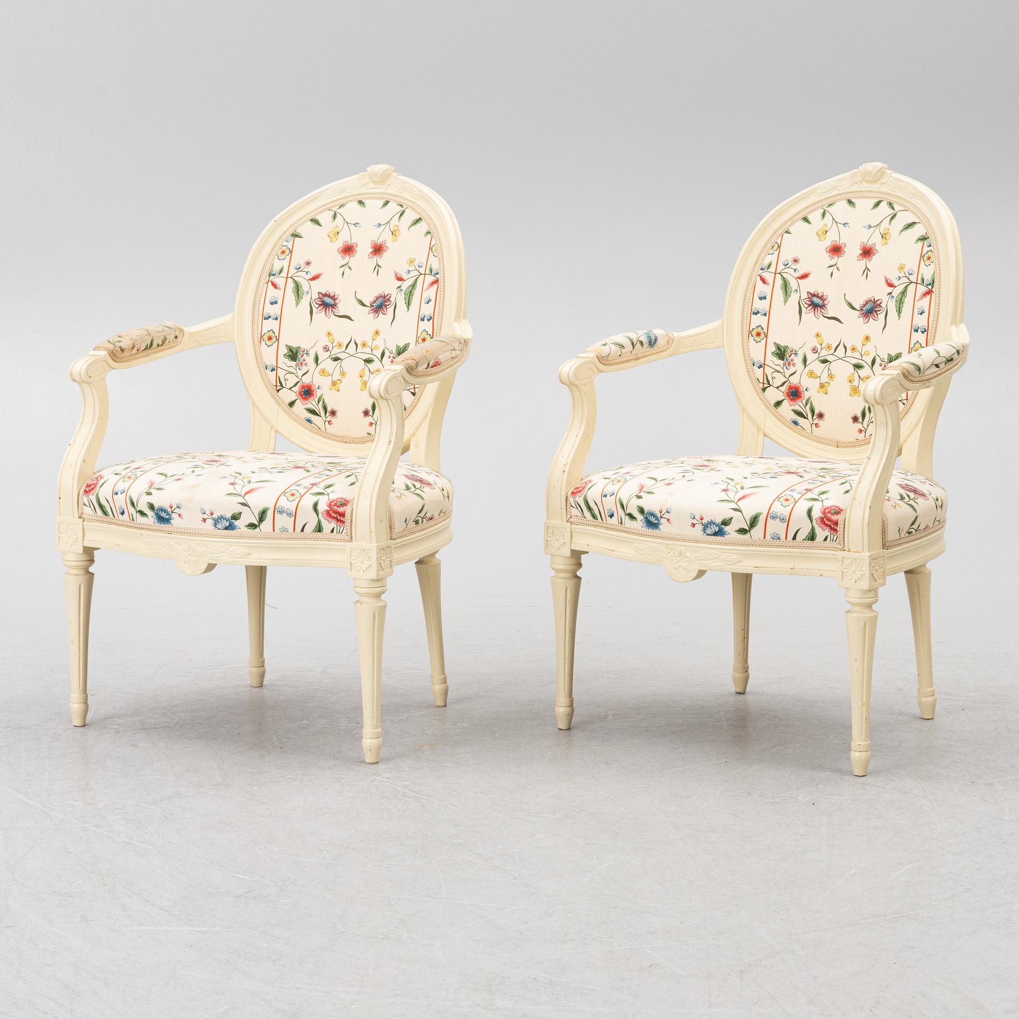 Armchairs, a pair, Gustavian style, 20th century.