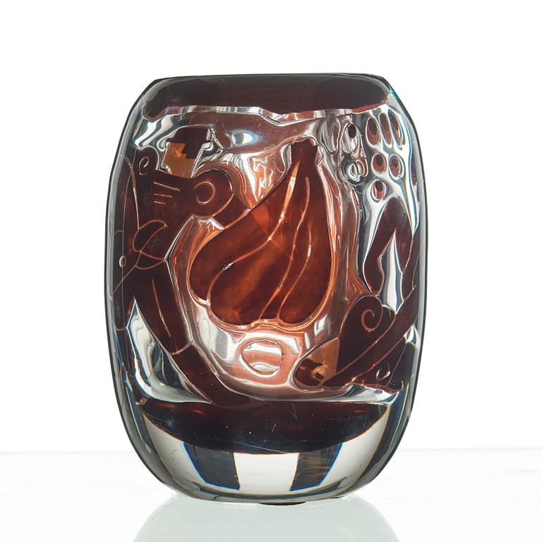 Edvin Öhrström, An Edvin Öhrström 'Ariel' glass vase, Orrefors, Sweden 1937.