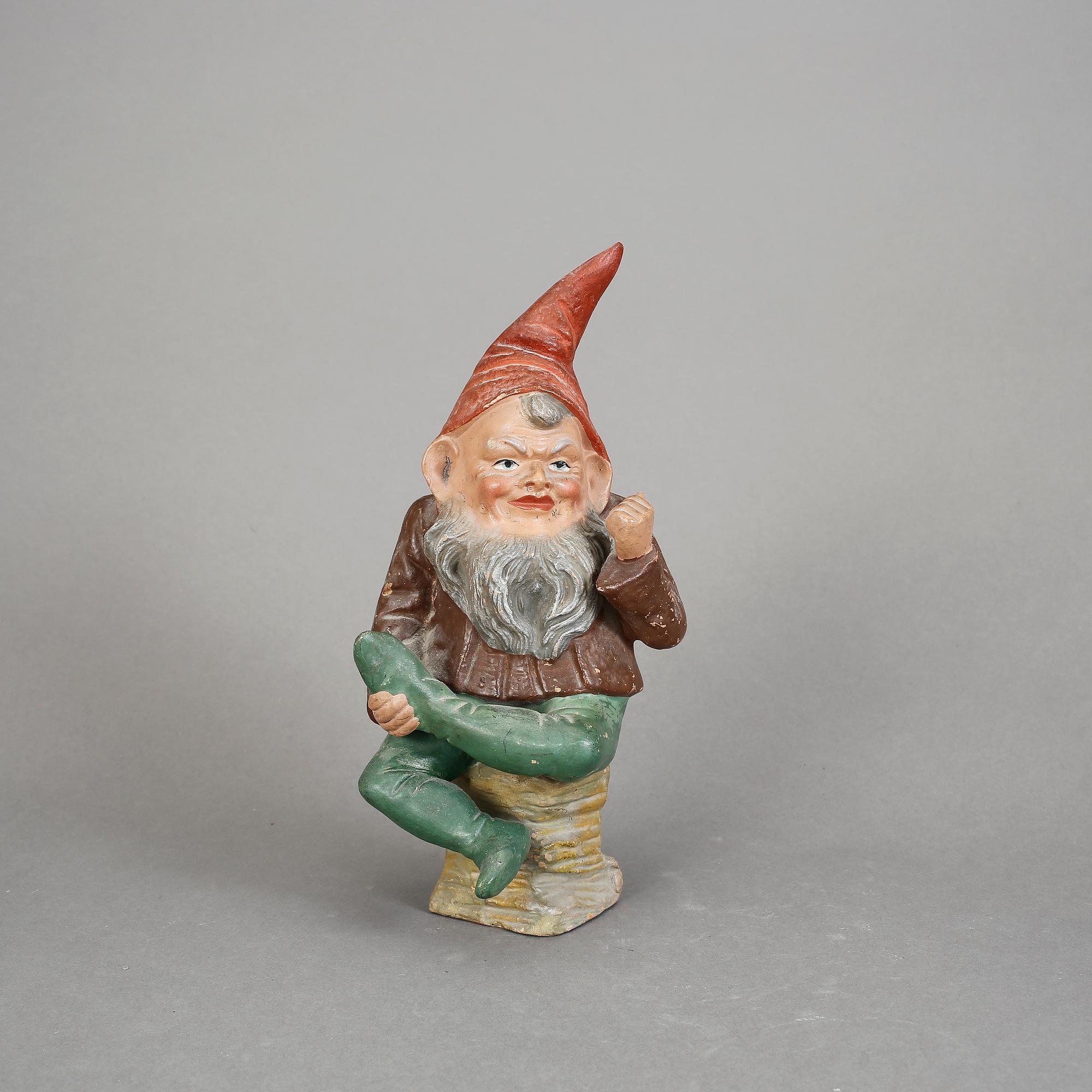 FIGURIN, keramik, 1900-talets första hälft.