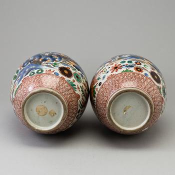 A pair of vases, Japan, probably 19th century.