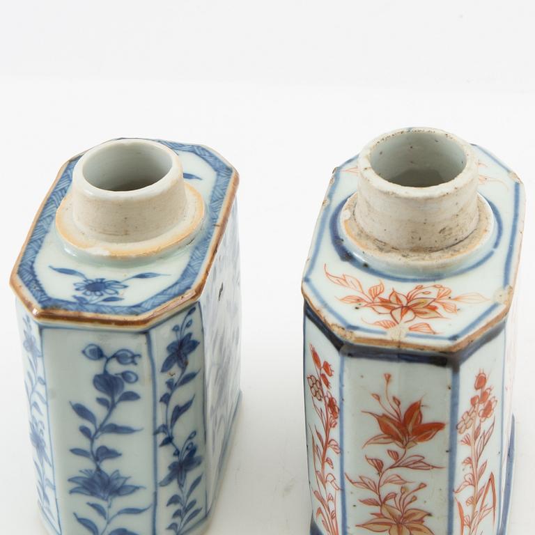 Tedosor 2 st Kina 1700-tal porslin.