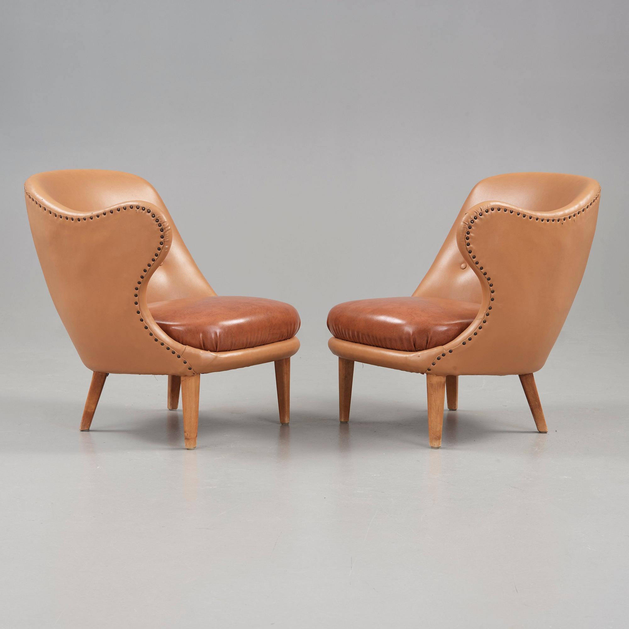 Arne Norell, A pair of Arne Norell 'Tummen/ The Thumb' easy chairs, Gösta Westerbergs Möbler, Stockholm 1950's.