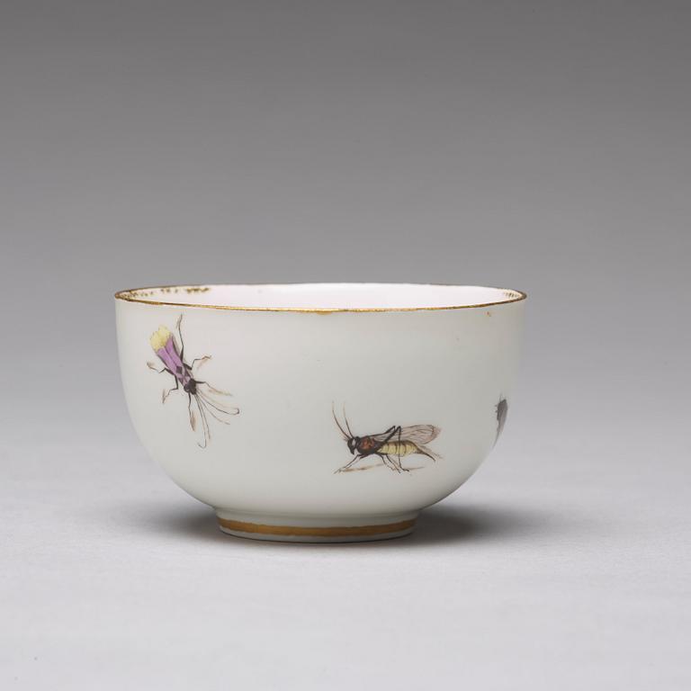 KOPP med FAT; porslin. Meissen, 1700-tal.