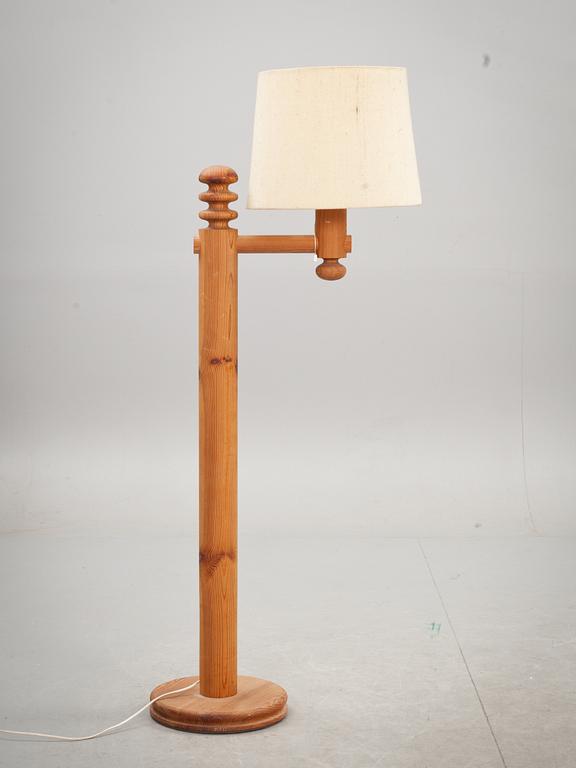 GOLVLAMPA, Uno och Östen Kristiansson, Luxus, Vittsjö, 1900-talets andra hälft.