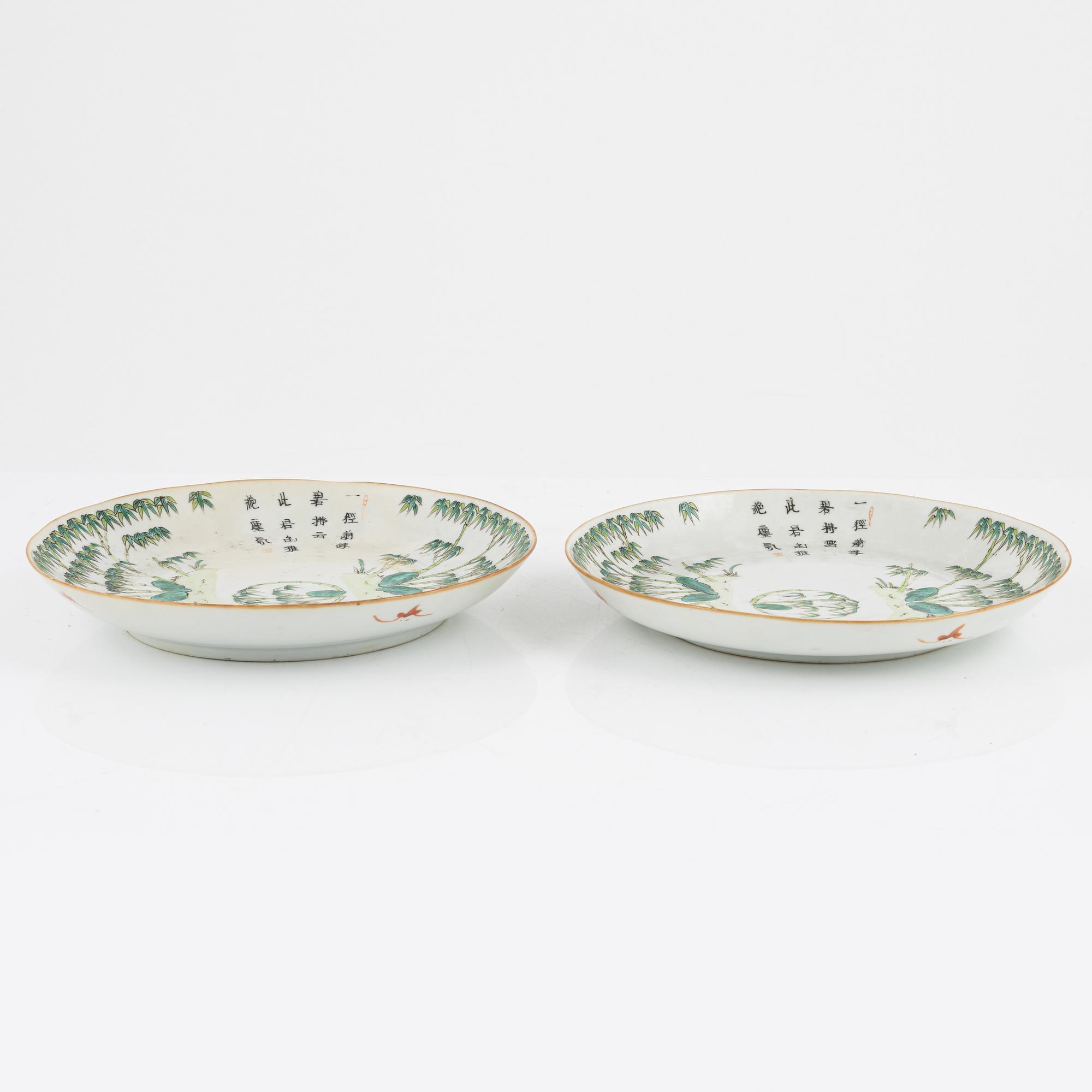 A pair of plates, Qing dynasty, circa 1900.
