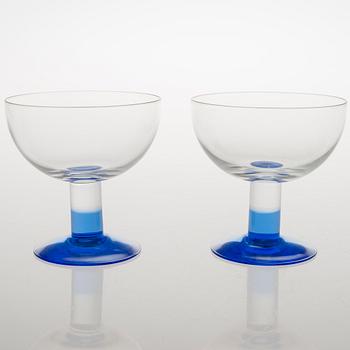 KERTTU NURMINEN, GLASSERVISDELAR, 23 st, "Mondo", Iittala 1900-talets senare hälft.