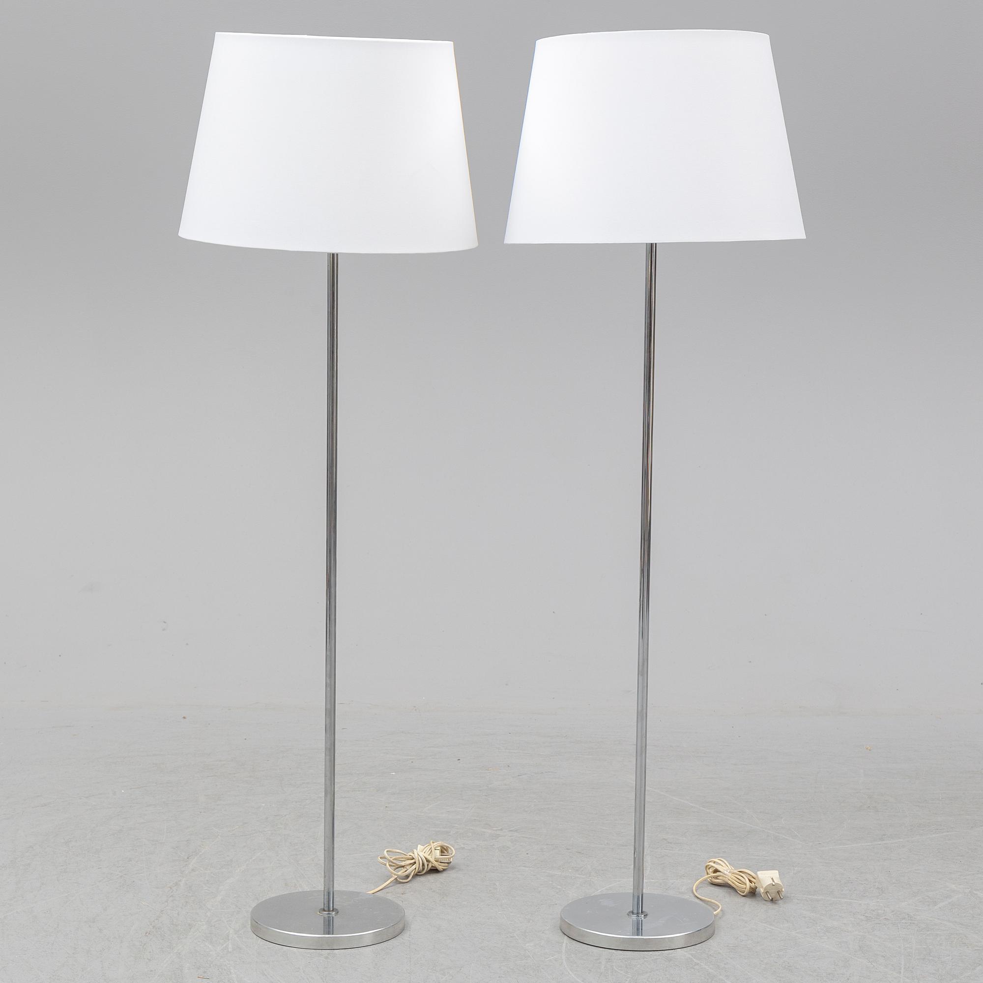 A pair of chrome standard lights from Bergbom.