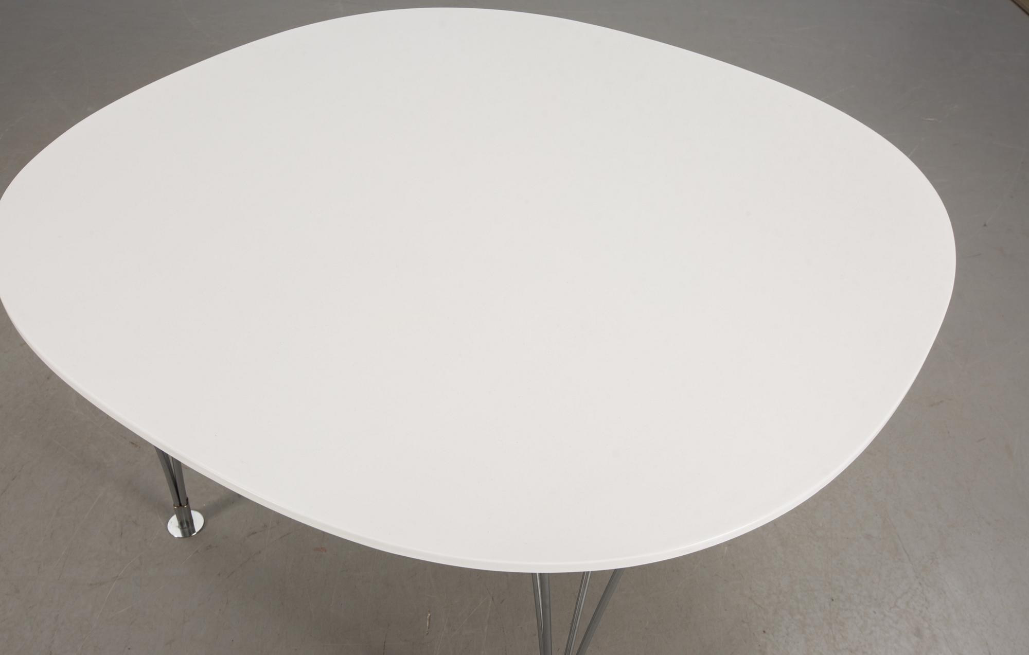 SOFFBORD/BORD, "Supercirkeln", Piet Hein & Bruno Mathsson, Mathsson International.