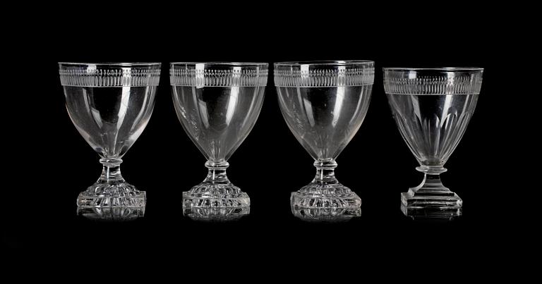 VINGLAS, 4st, sengustavianska, 1700/1800-tal.