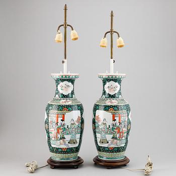 A pair of Chinese famille verte vases turned into table lamps, 20th century.