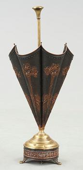 PARAPLYSTÄLL, mässing och koppar, 1900-talets andra hälft.