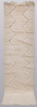 A Moroccan runner carpet, 290 x 70 cm.