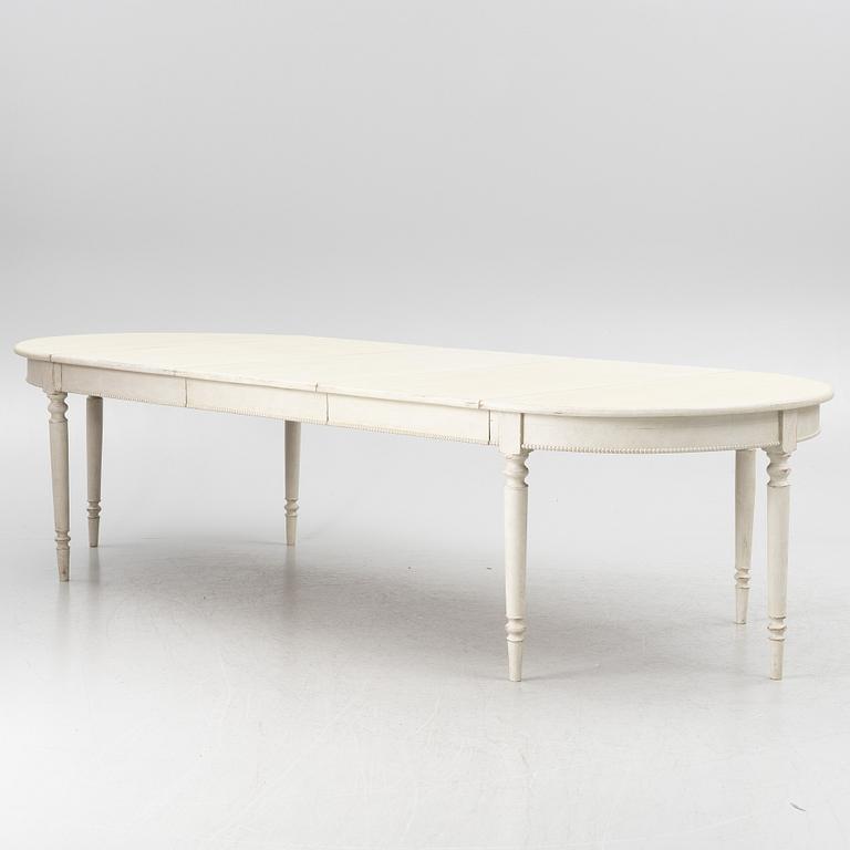 Dining table, late 19th century.
