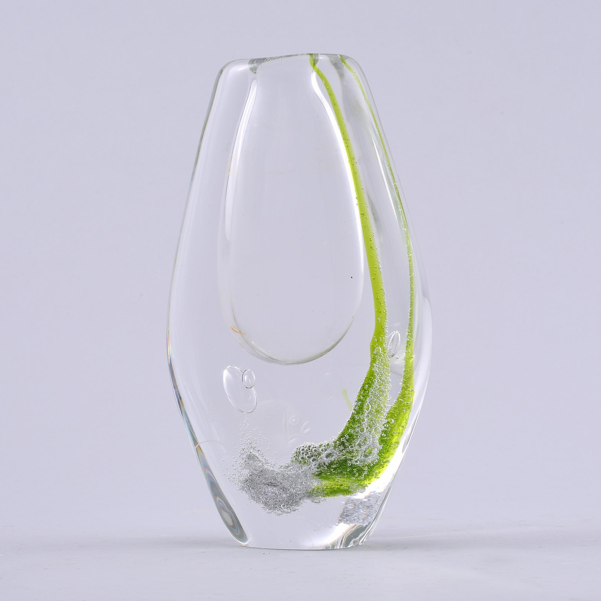 VAS, glas, Vicke Lindstrand, Kosta, 1900-talets mitt/andra hälft.
