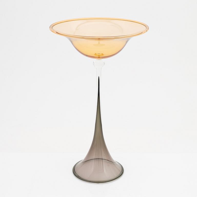 Wilke Adolfsson, a glass goblet, Sweden, dated -84.