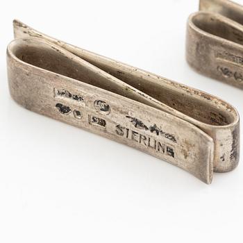 A pair of cufflinks and two tie clips, silver, Giertta and Kåpe.