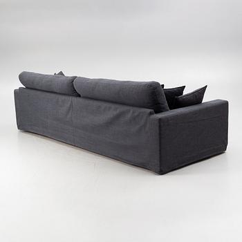 'The Whale XL' sofa from Sweef.