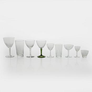 Erkki Vesanto, glasservis, "Marjatta", 98 delar, Iittala 1947-1969.